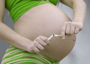 Arrêtez de fumer si vous êtes enceinte !